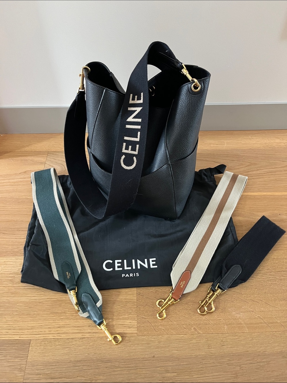 Celine - Sangal Black Leather Bucket Bag